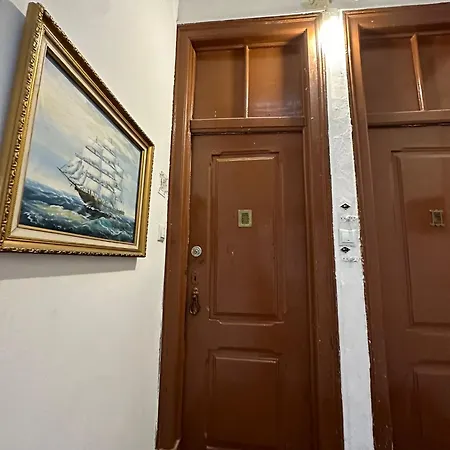T2 Em Apartament